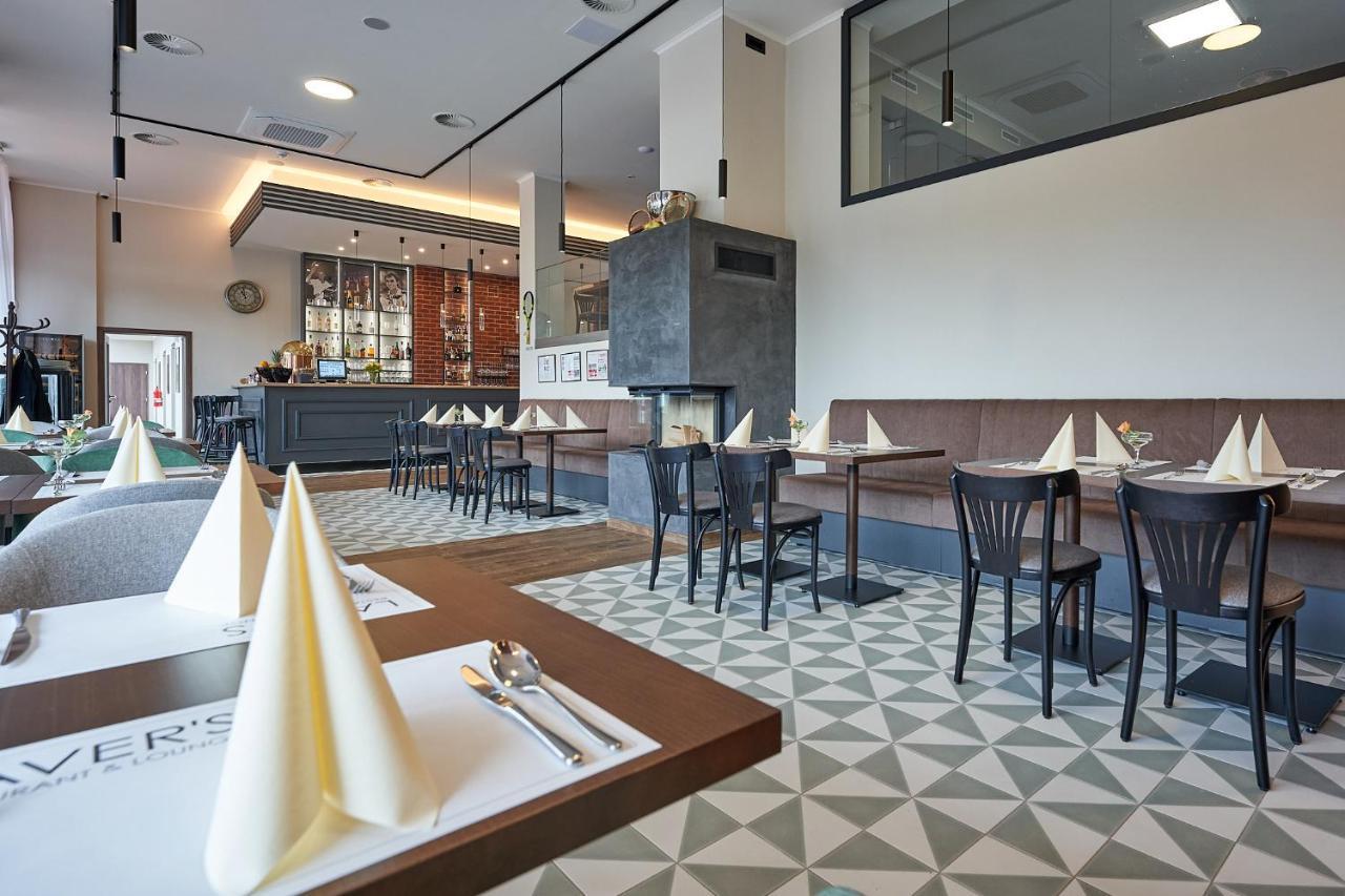 Wellness Hotel Queens 玛丽亚温泉 外观 照片