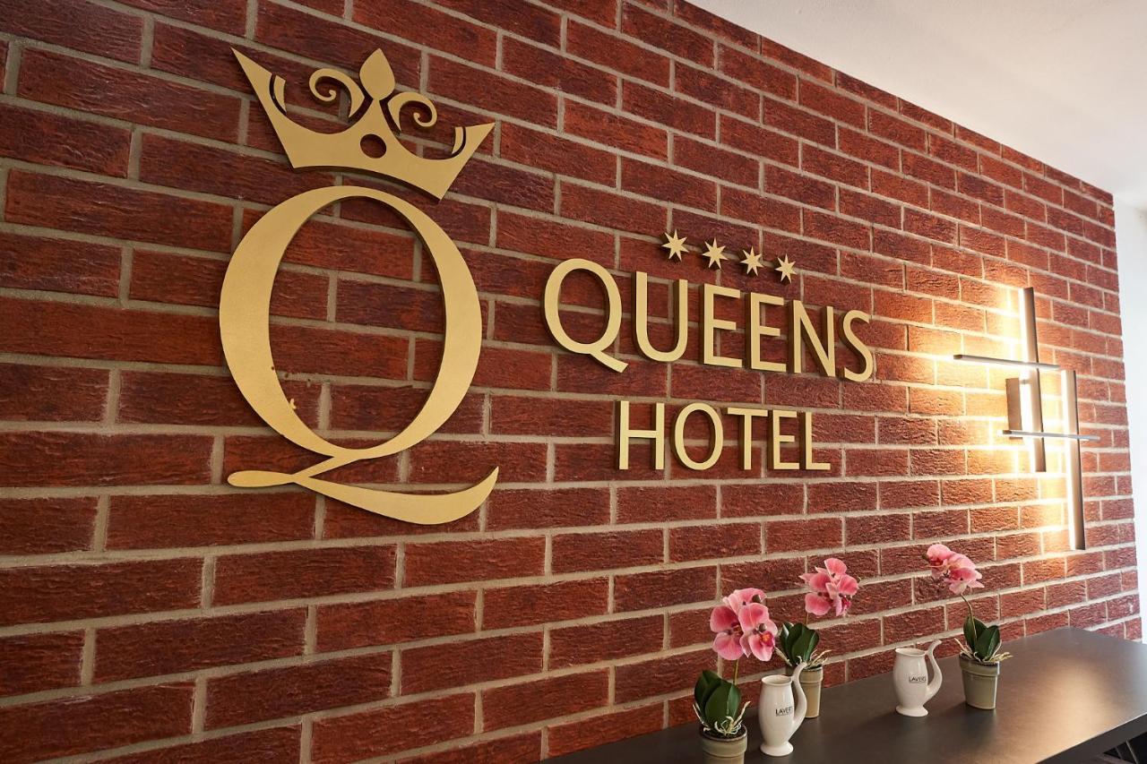 Wellness Hotel Queens 玛丽亚温泉 外观 照片